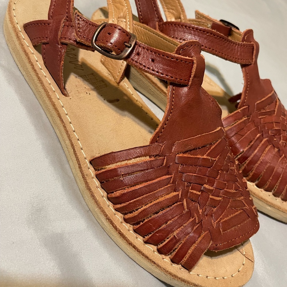 Womens sandals